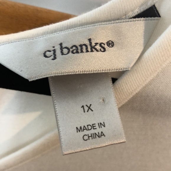 CJ Banks Metallic Embellished Off White Top 1X - Picture 4 of 6